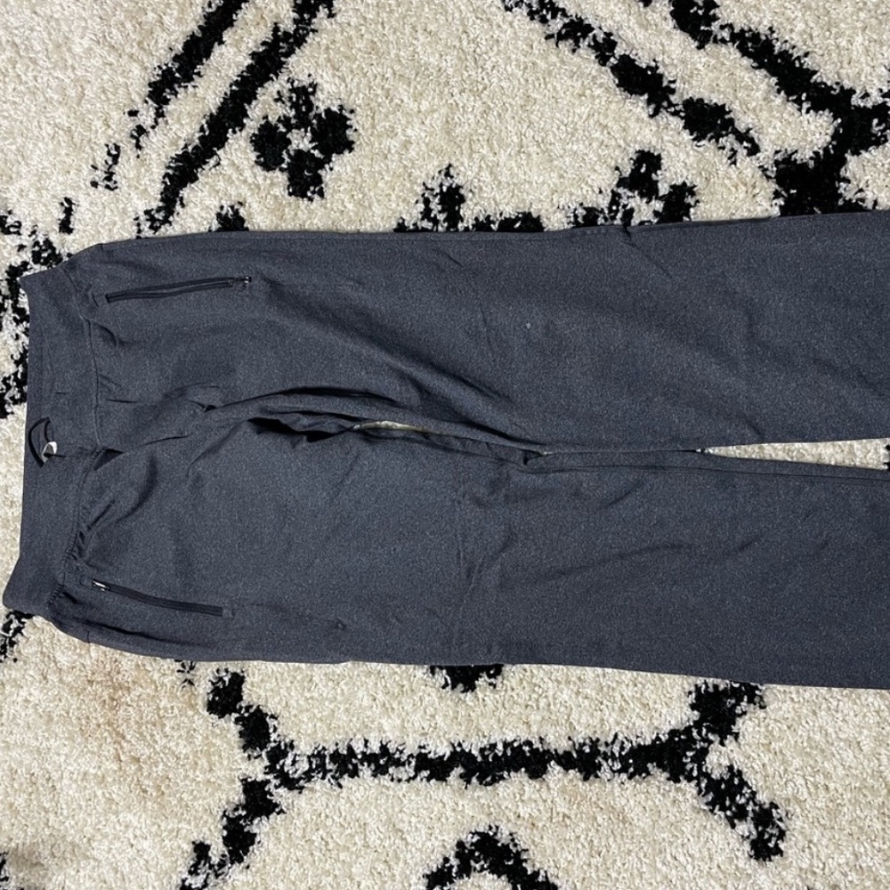 Men’s Large Lululemon Sweats